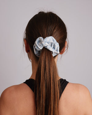 Oasis printed velvet scrunchie in girls hair